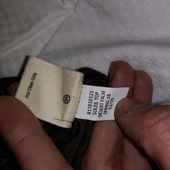 Grey state Soleil top in desert palm🏖 - Picture 3 of 4